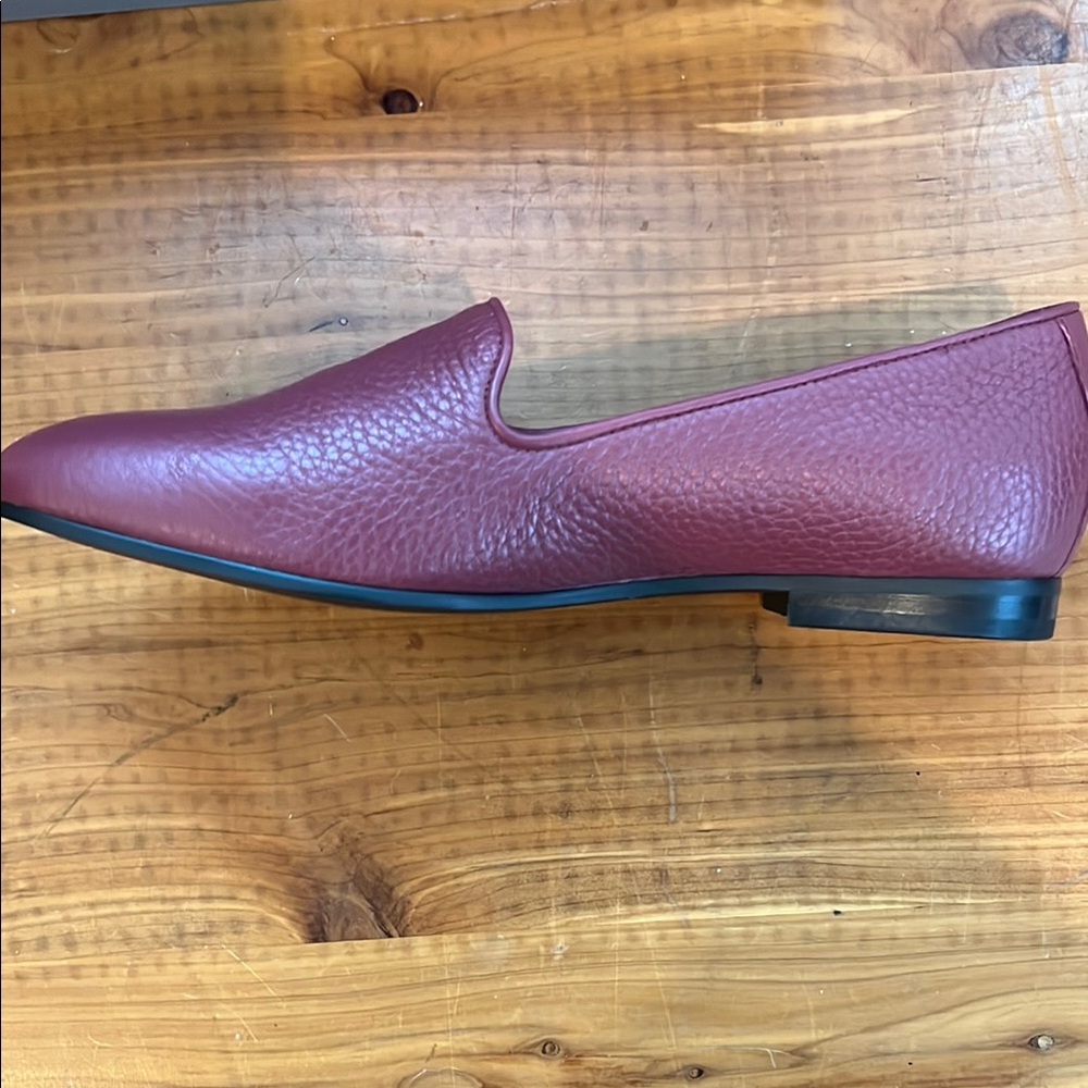 Vionic Red Flats Classic Loafers Comfortable New in Box Size 7 - Picture 2 of 5